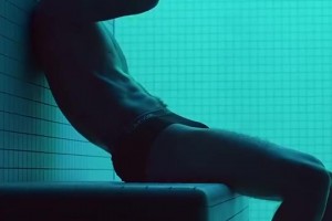 穿这么性感！杰伦·格林此前为CK拍摄内衣写真，这身材如何？🙊